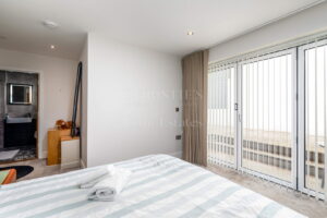 Four Bedroom Townhouse With Sea Views
