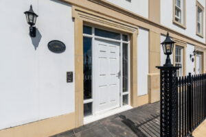 Four Bedroom Townhouse With Sea Views