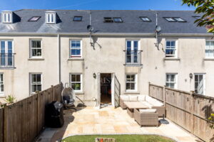 Four-Bedroom, Three-Bathroom Barn Conversion With South Facing Garden