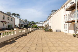 One-Bedroom Apartment with Terrace & Underground Parking – Springbank Development