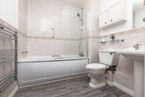 Bright Spacious Two Bedroom Apartment