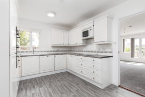 Bright Spacious Two Bedroom Apartment