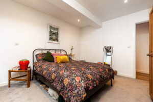 Modern Two-Bedroom Ground Floor Apartment