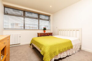 Modern Two-Bedroom Ground Floor Apartment