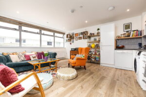 Modern Two-Bedroom Ground Floor Apartment