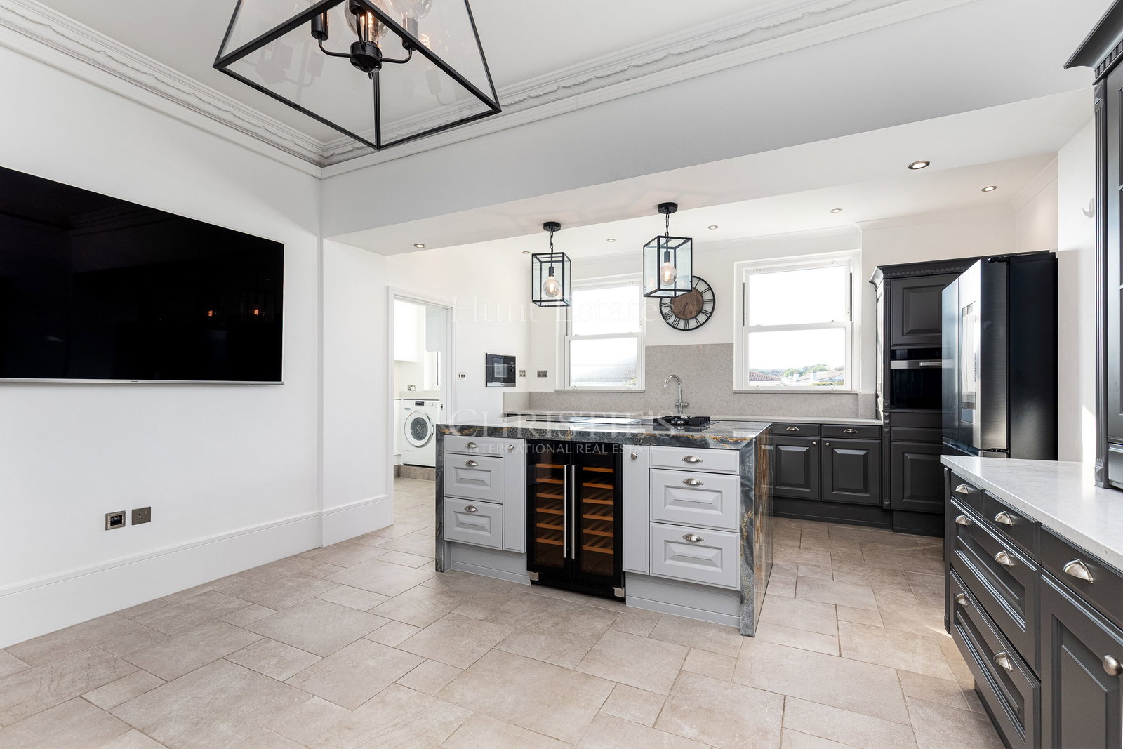 4 Bedroom Apartment/Flat's Image 5