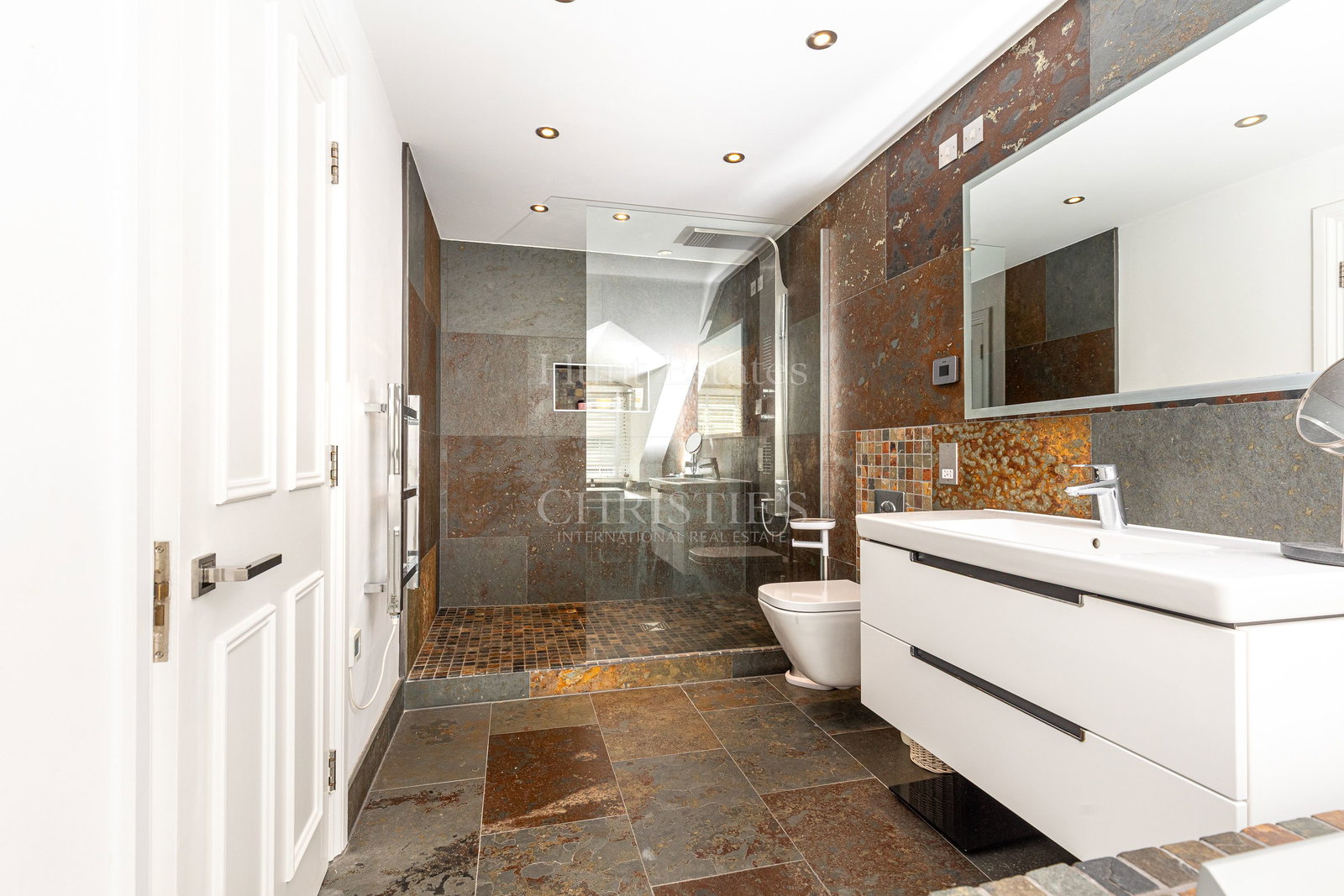 4 Bedroom Apartment/Flat's Image 26