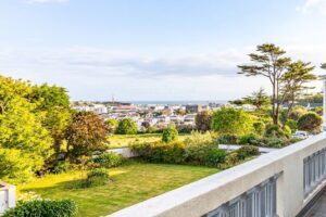 Exceptional Duplex Apartment With Panoramic Views