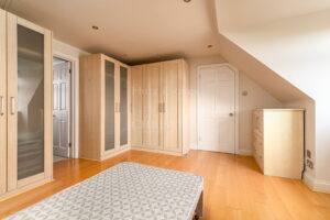 South Facing Four-Bedroom, Two-Bathroom Cottage With Large Gardens
