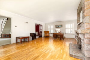 South Facing Four-Bedroom, Two-Bathroom Cottage With Large Gardens