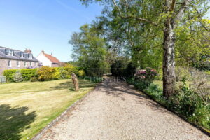 South Facing Four-Bedroom, Two-Bathroom Cottage With Large Gardens