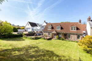 South Facing Four-Bedroom, Two-Bathroom Cottage With Large Gardens