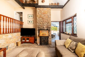 Coastal Detached Home with Exceptional Panoramic Views