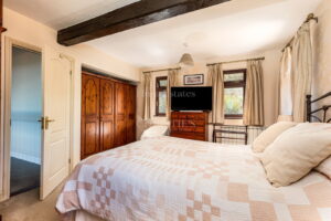 Coastal Detached Home with Exceptional Panoramic Views
