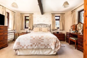 Coastal Detached Home with Exceptional Panoramic Views