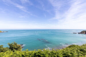 Coastal Detached Home with Exceptional Panoramic Views