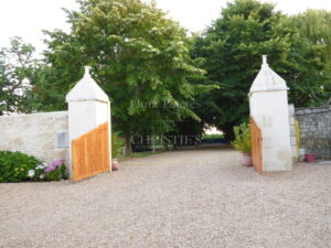 Exceptional Loire Valley Estate with Character G&icirc;te Business, France