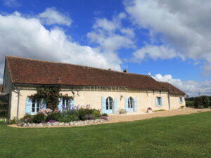 Exceptional Loire Valley Estate with Character G&icirc;te Business, France