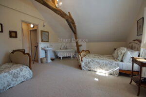 Exceptional Loire Valley Estate with Character G&icirc;te Business, France