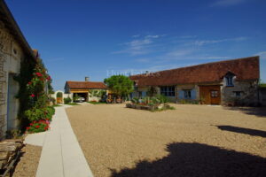 Exceptional Loire Valley Estate with Character G&icirc;te Business, France
