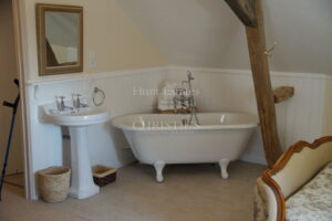 Exceptional Loire Valley Estate with Character G&icirc;te Business, France
