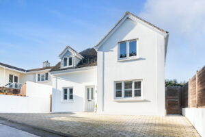 Beautifully Presented Three Double Bedroom Home