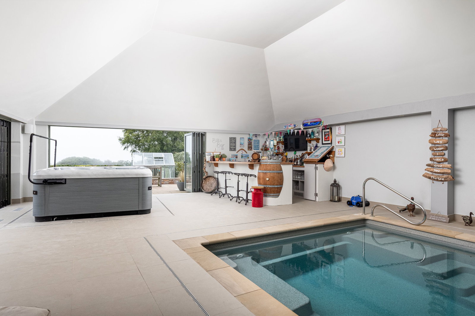 5 Bedroom Single Family Home/House's Image 31