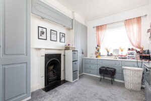 One Bedroom Cottage with Private Outside Space