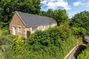 Charming detached two bedroom granite cottage
