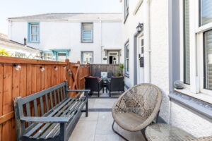 One Bedroom Cottage with Private Outside Space