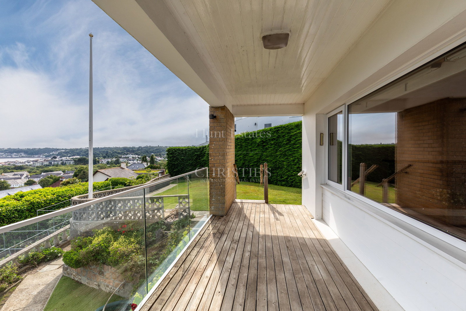 6 Bedroom Single Family Home/House's Image 31