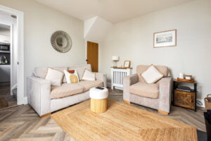 One Bedroom Cottage with Private Outside Space
