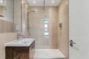 Two Bedroom Penthouse Apartment with Sea Views
