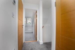 Two bedroom seaside cottage with stunning sea views