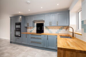Two bedroom seaside cottage with stunning sea views