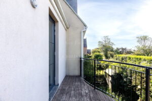 One Bedroom Apartment With Parking