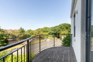 One Bedroom Apartment With Parking