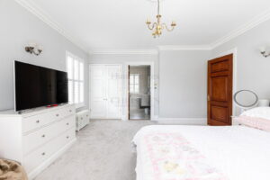 impressive Georgian Detached Home With Annexe