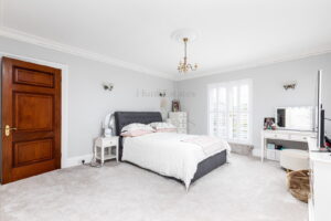 impressive Georgian Detached Home With Annexe