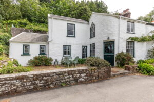 Idyllic Two Bedroom Cottage With Sea Views