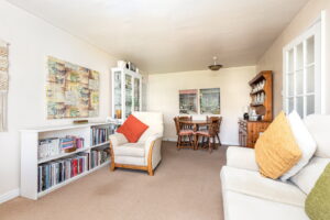Spacious, Bright and Immaculately Presented One-Bedroom Apartment