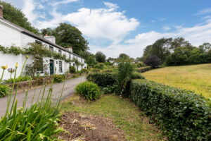 Idyllic Two Bedroom Cottage With Sea Views