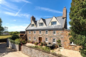 Beautifully Restored Granite Farmhouse with Countryside Views