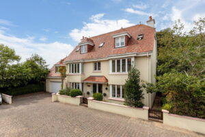 Exceptional Six Bedroom Family Home Offering Nearly 4,000 Sq Ft of Versatile Accommodation In Bel Royal Area