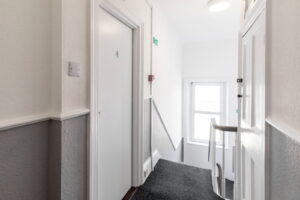 Third Floor One-Bedroom Apartment