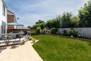 Detached Family Home with South West Facing Garden
