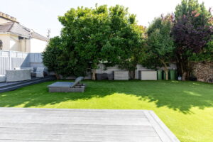 Beautifully Presented Victorian House With A Suntrap Garden
