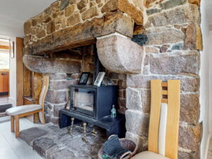 Beautifully Restored Granite Farmhouse with Countryside Views