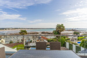 A Stunning Fully Furnished Executive Home with Spectacular Views In St Aubin