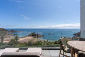Stylish Coastal Apartment with Sea Views